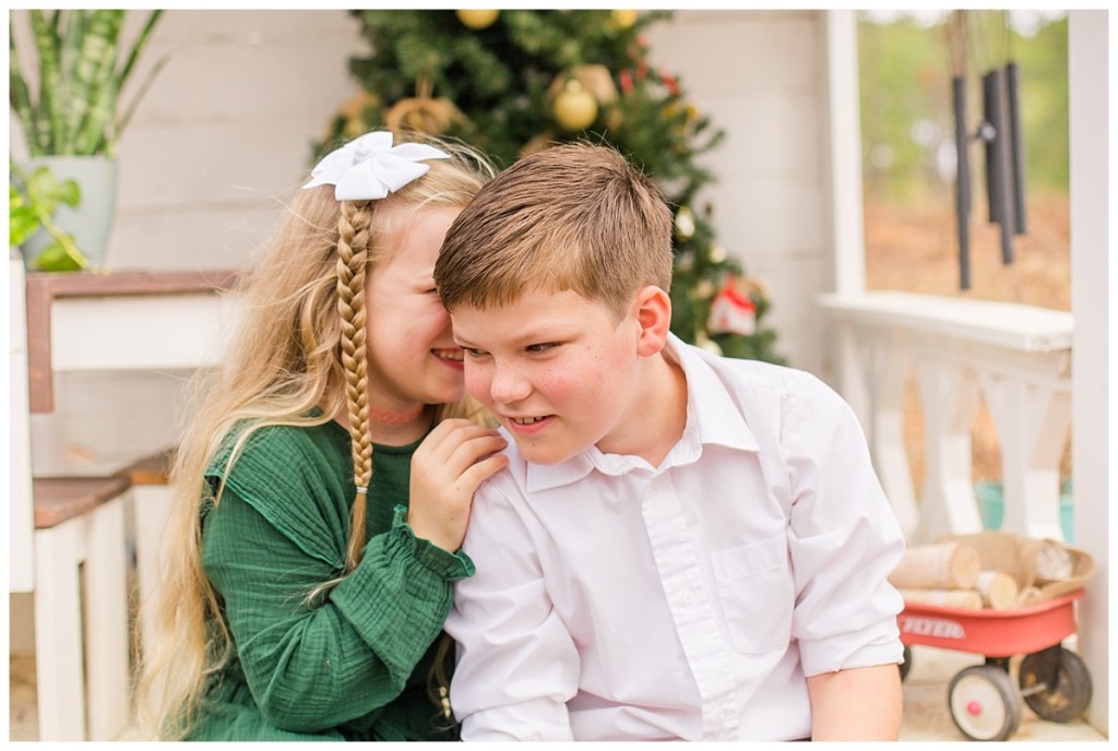 Haven and John Paul | A North Louisiana Christmas&nbsp;Session