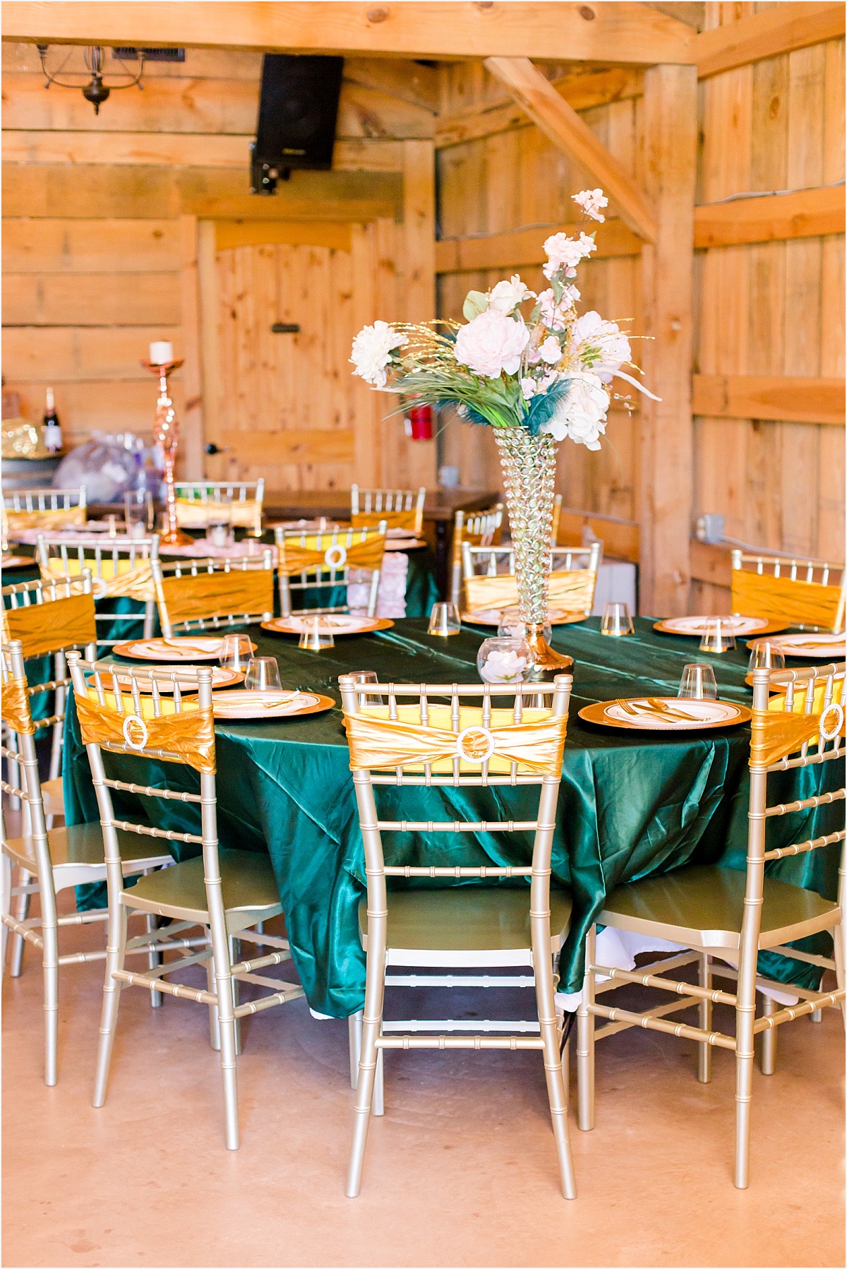 The Barn at Big Oak Hill Ranch South Arkansas Wedding Photographer