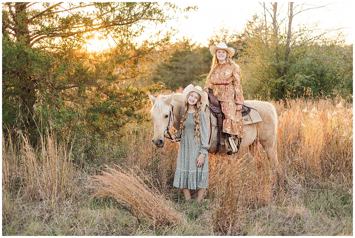 Senior Photographer in north louisiana north Louisiana best friends photo session