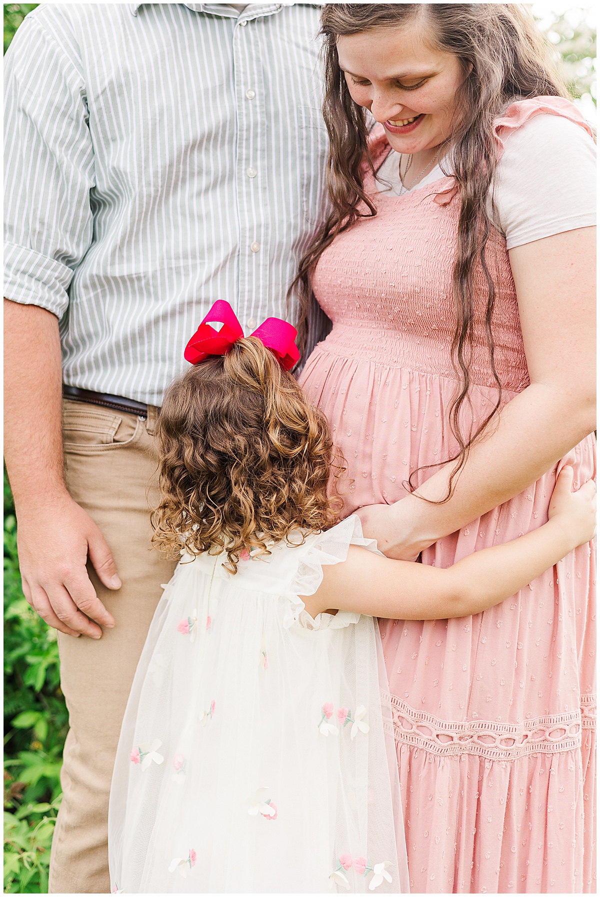 A Heartfelt Maternity Session in North Louisiana