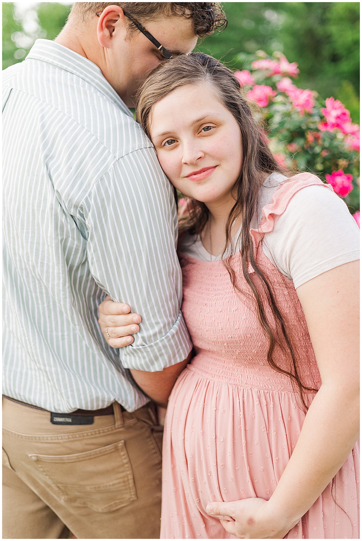 A Heartfelt Maternity Session in North Louisiana